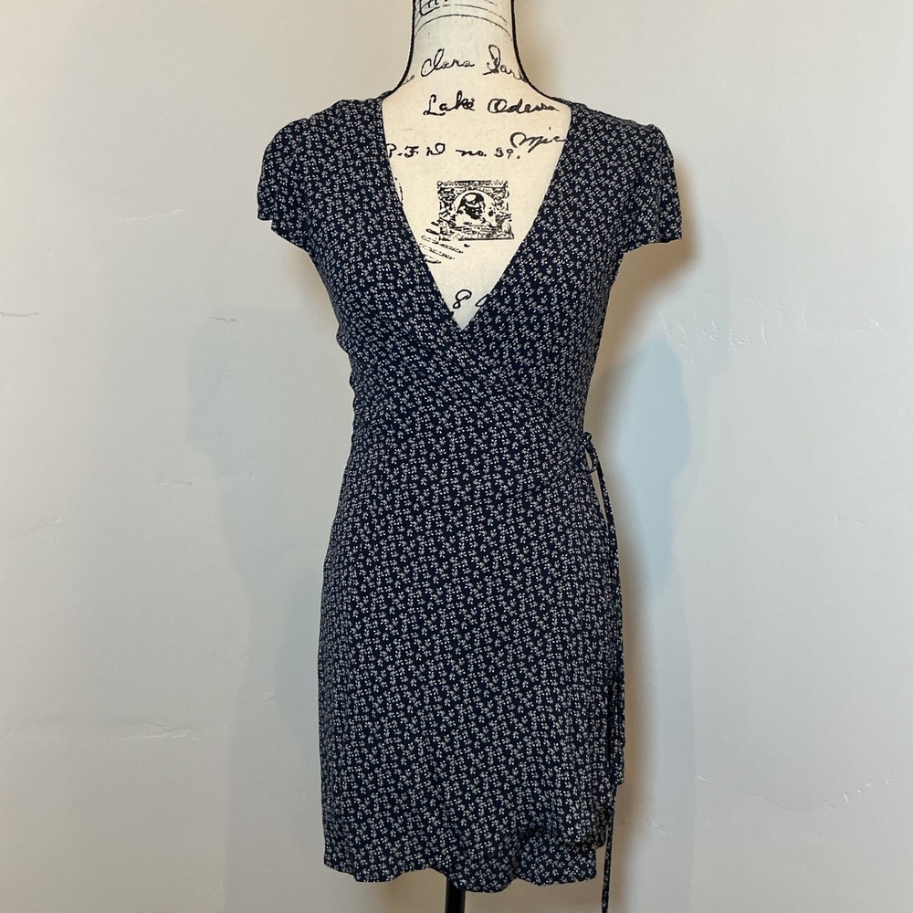 Brandy Melville Wrap Dress Navy Blue Ditsy Floral Short Sleeve Mini One Size